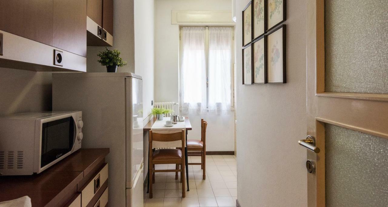 Joivy Welcoming 1Br Apt Next To Villa Olmo Como Exteriör bild