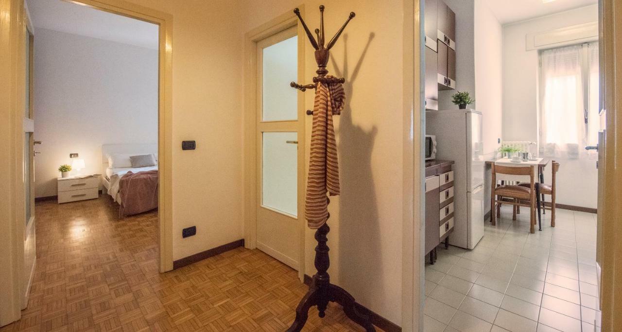Joivy Welcoming 1Br Apt Next To Villa Olmo Como Exteriör bild